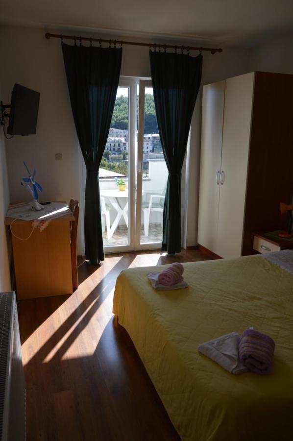 Apartman Mare Дрвеник Екстер'єр фото