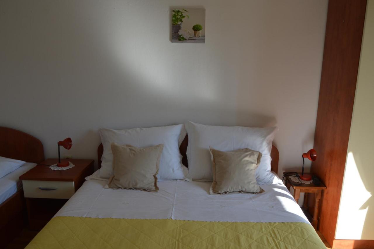 Apartman Mare Дрвеник Екстер'єр фото