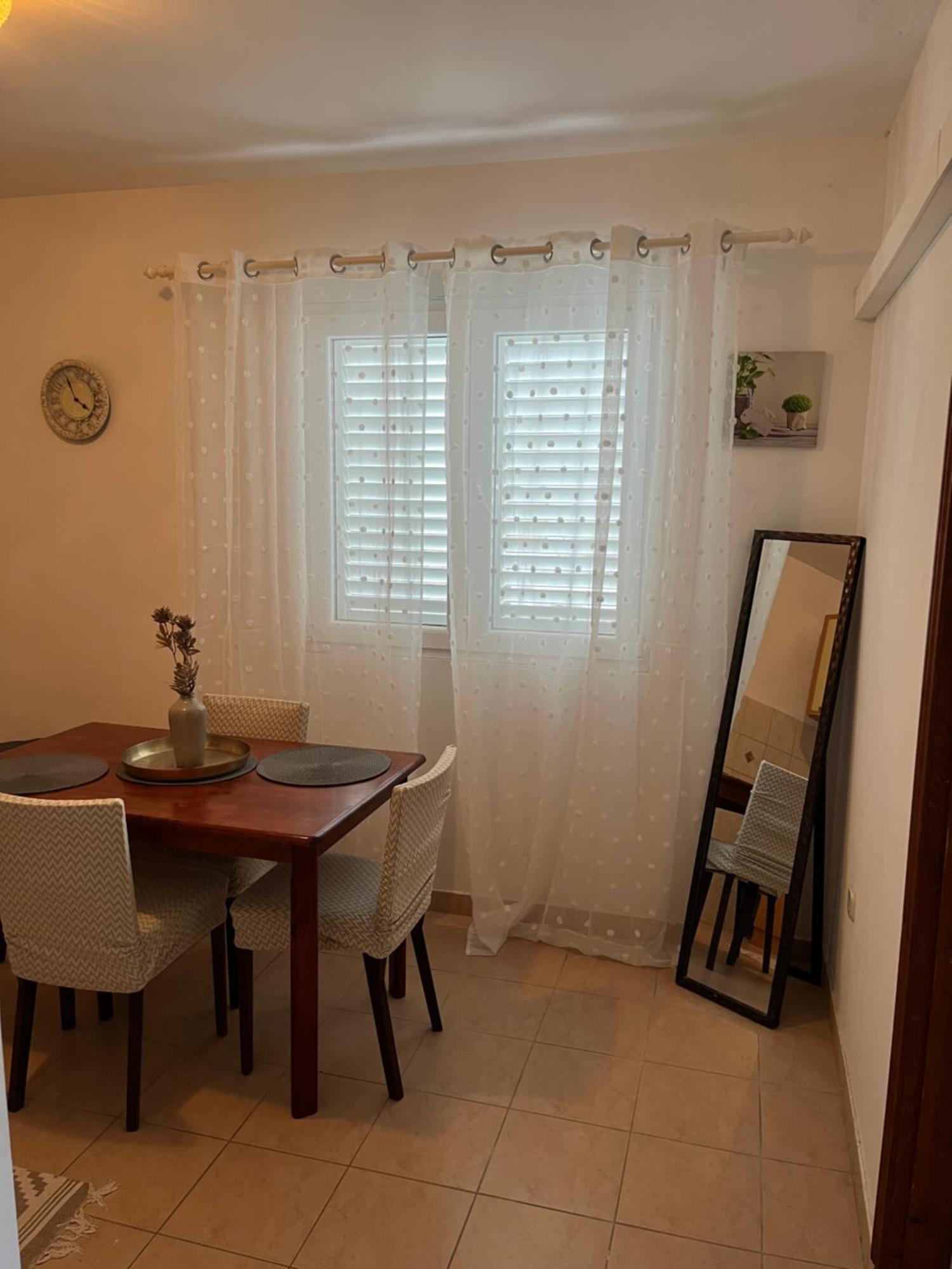 Apartman Mare Дрвеник Екстер'єр фото